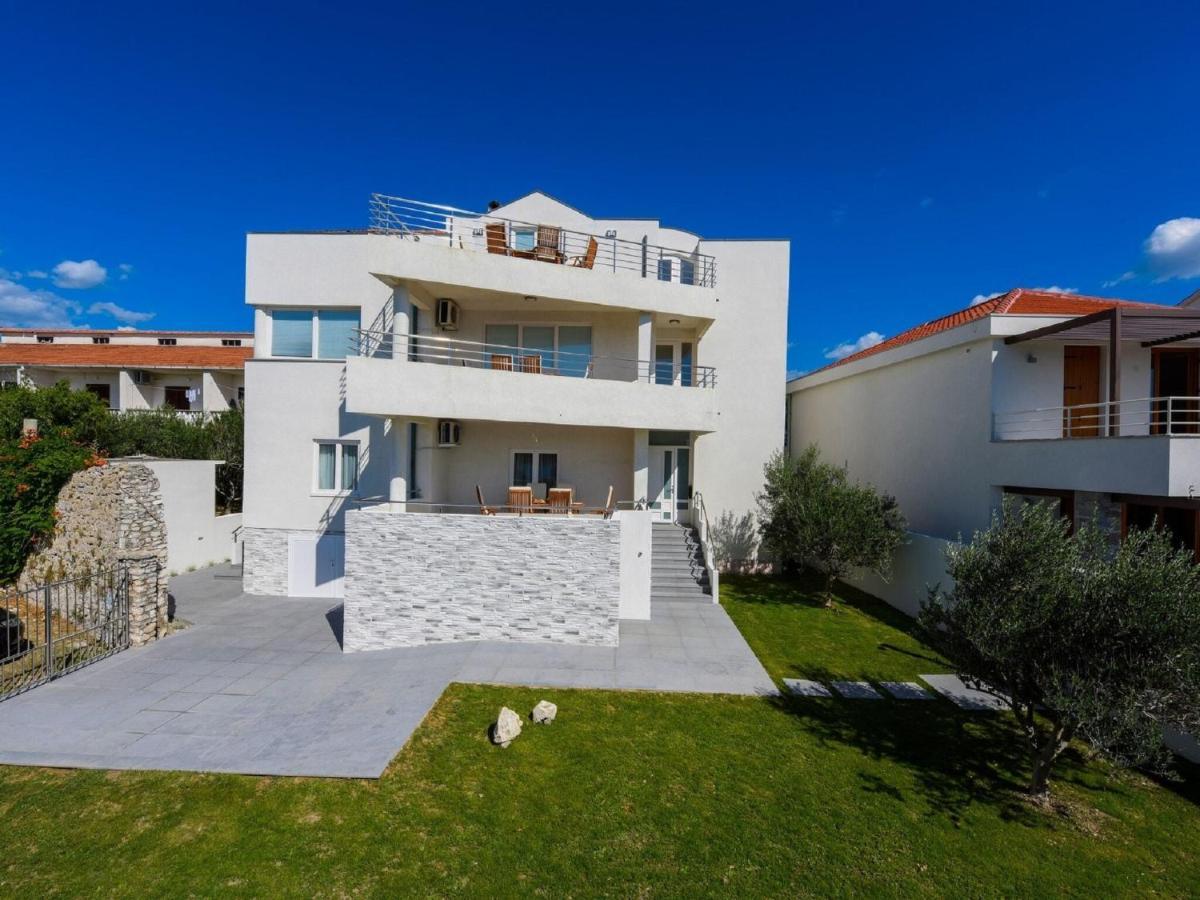 Modern Villa In Nin With Terrace Exteriör bild